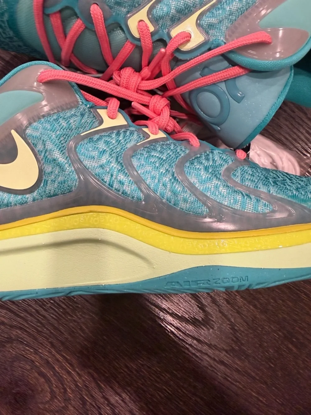 Nike jonquel jones